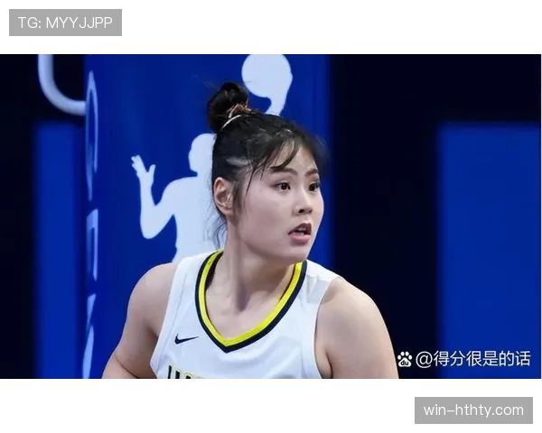 李月汝训练完啃鸡腿的样子，真的不像拿WNBA工资的人？